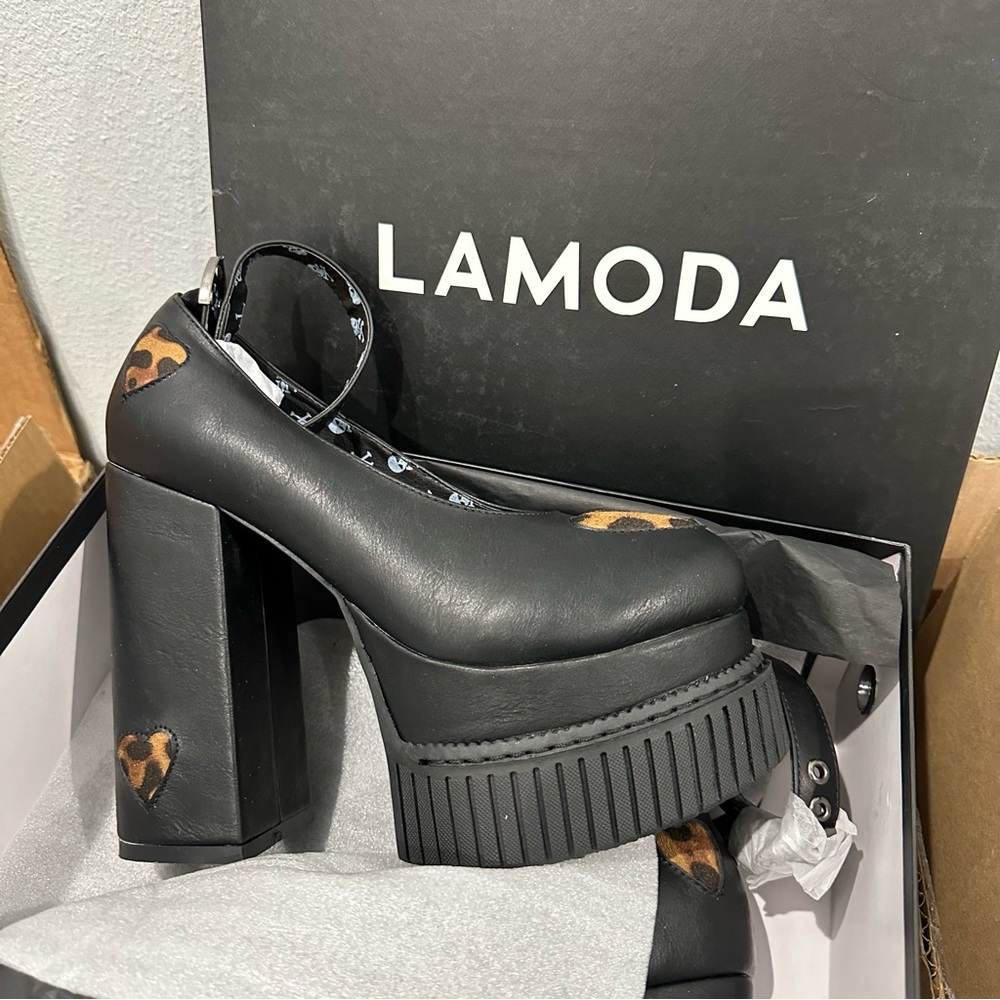 NWOT Lamoda Own The Night Platform Mary Janes Leopard Black heels